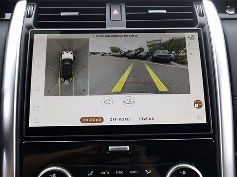 New 2025 Land Rover Discovery S image 24