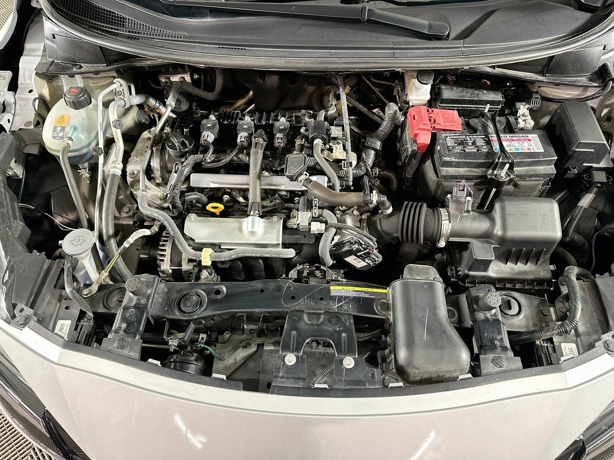 Used 2025 Nissan Versa SV FWD image 31