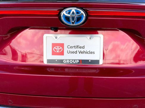 Used 2024 Toyota Venza XLE AWD/4WD image 10