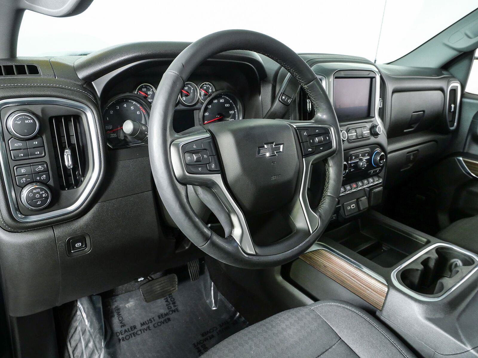 Used 2020 Chevrolet Silverado 1500 RST AWD/4WD image 4