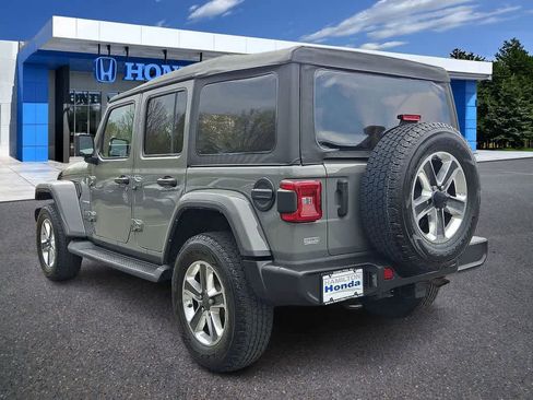 Used 2022 Jeep Wrangler Unlimited Sahara w/ LED Lighting Group AWD/4WD image 20