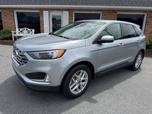 Used 2023 Ford Edge SEL w/ Convenience Package AWD/4WD image 3