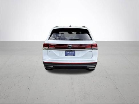 Used 2024 Volkswagen Atlas SE AWD/4WD image 7