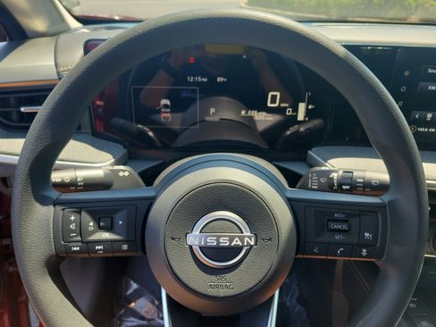 Used 2025 Nissan Kicks SV w/ Charging Package AWD/4WD image 22