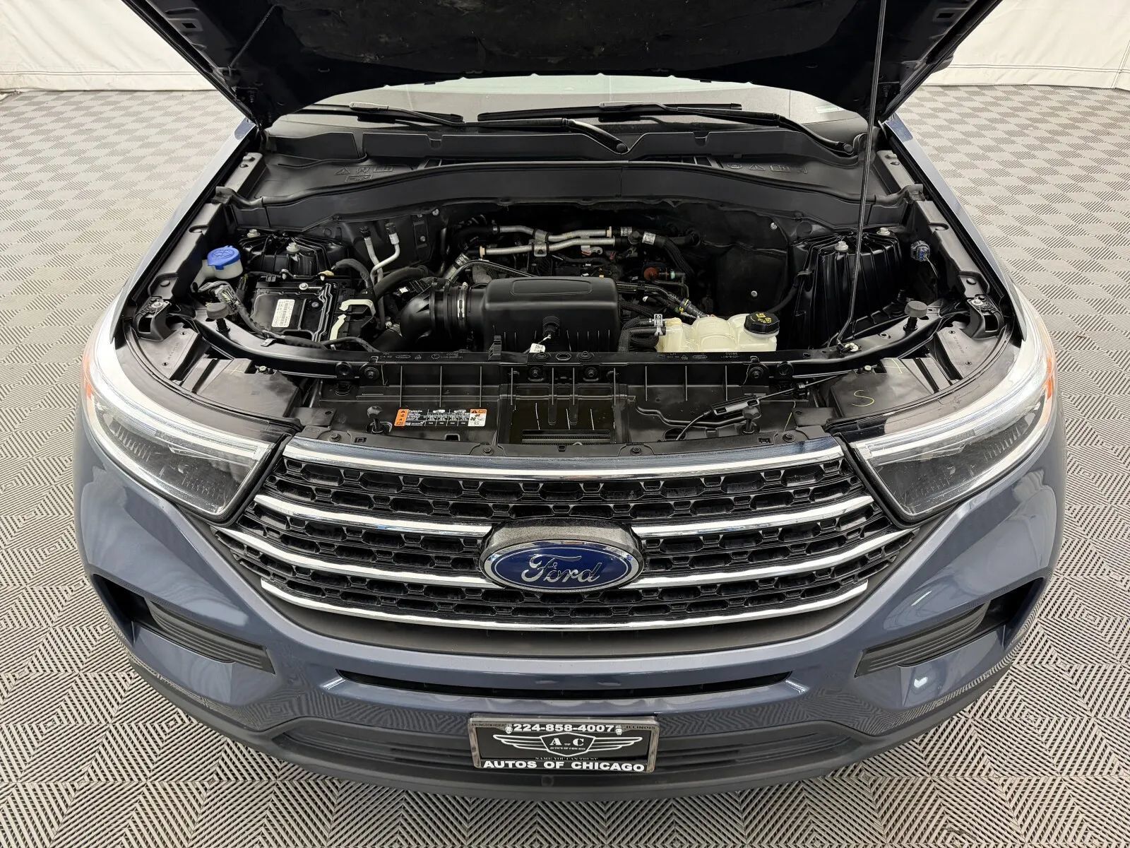Used 2021 Ford Explorer XLT AWD/4WD image 37
