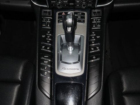 Used 2016 Porsche Panamera Edition image 23