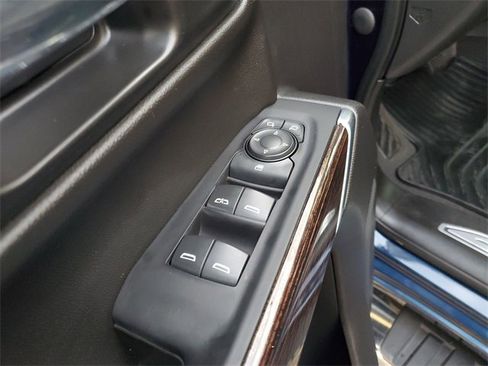 Used 2021 GMC Sierra 1500 Elevation image 18