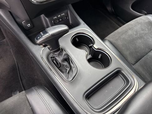 Used 2018 Dodge Durango GT AWD/4WD image 25