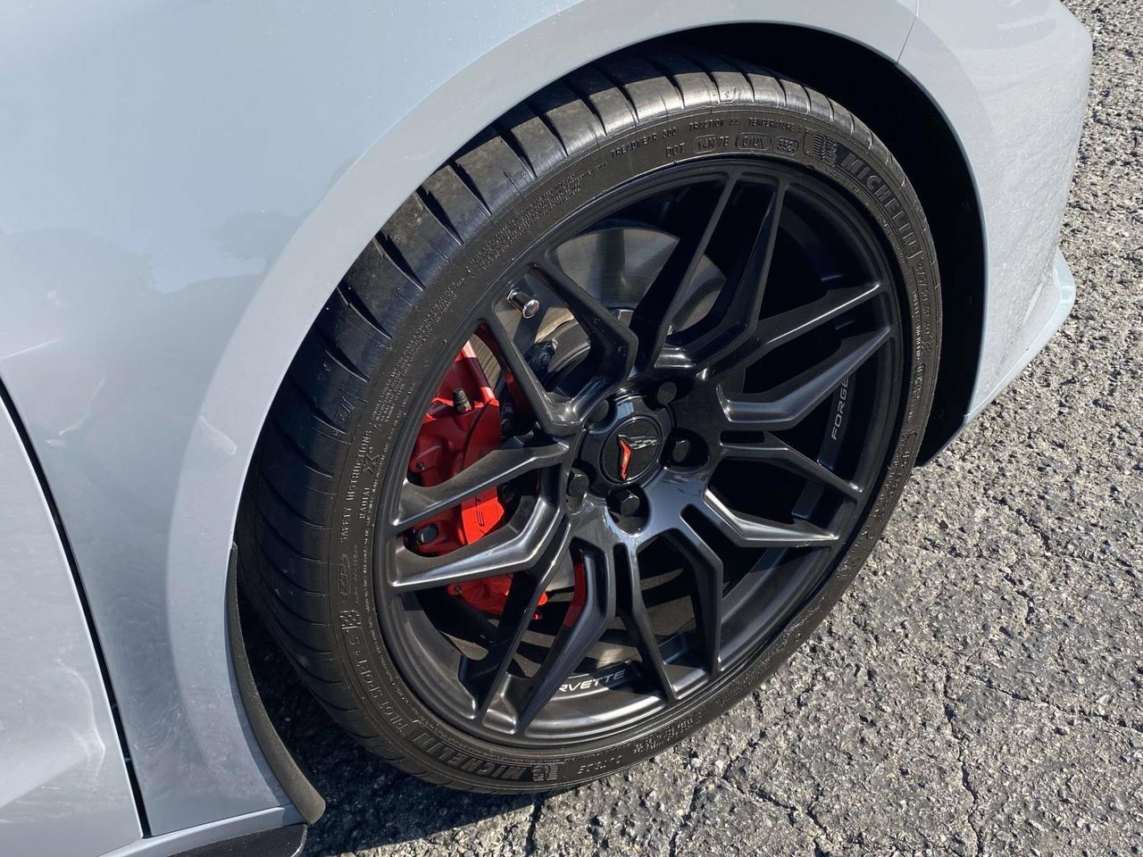 Used 2025 Chevrolet Corvette Z06 RWD image 12