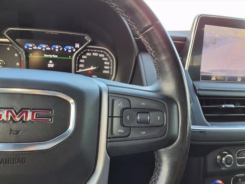 Used 2021 GMC Yukon XL SLE image 35