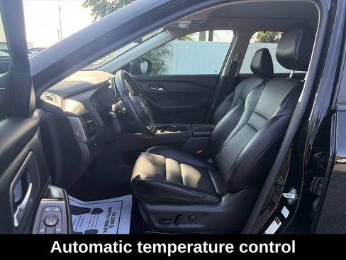 Used 2024 Nissan Rogue SV w/ SV Premium Package FWD image 11