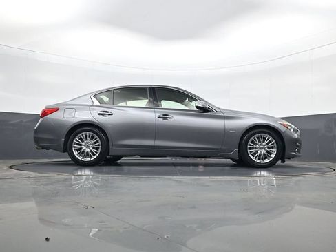 Used 2017 INFINITI Q50 Signature Edition w/ All Weather Package (L93) AWD/4WD image 24
