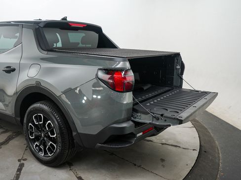 Used 2023 Hyundai Santa Cruz SEL image 9