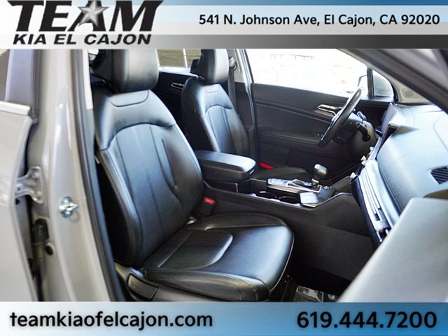 Certified 2026 Kia Sportage EX w/ EX Panorama Roof Package FWD image 13