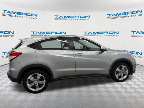 Used 2020 Honda HR-V LX image 6