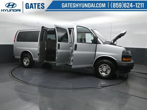 Used 2019 Chevrolet Express 3500 LS image 46