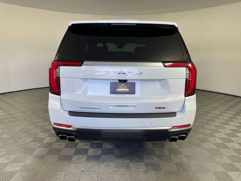 Used 2026 GMC Yukon Denali w/ Denali Reserve Package AWD/4WD image 23