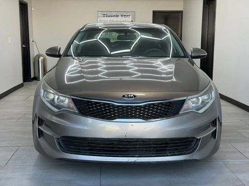 Used 2017 Kia Optima LX FWD image 12