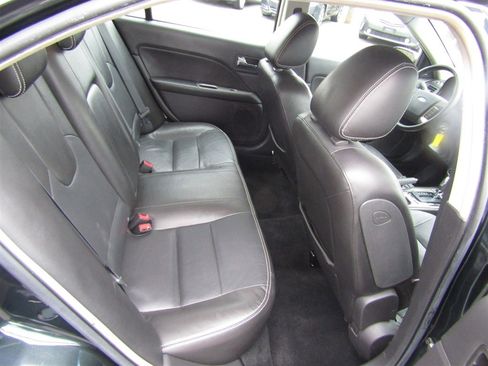 Used 2010 Ford Fusion SEL image 23