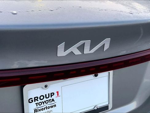 Used 2024 Kia Forte LXS image 10