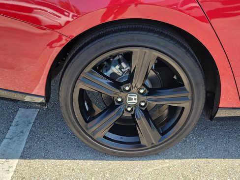 Used 2024 Honda Accord Sport image 11
