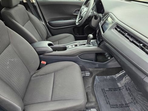 Used 2018 Honda HR-V EX image 13