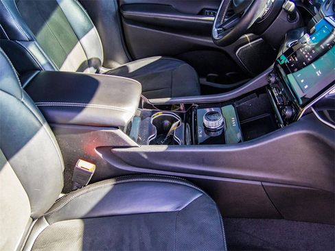 Used 2022 Jeep Grand Cherokee L Laredo image 19