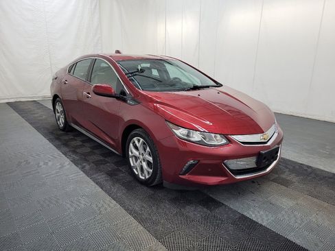 Used 2018 Chevrolet Volt Premier w/ Driver Confidence Package image 13