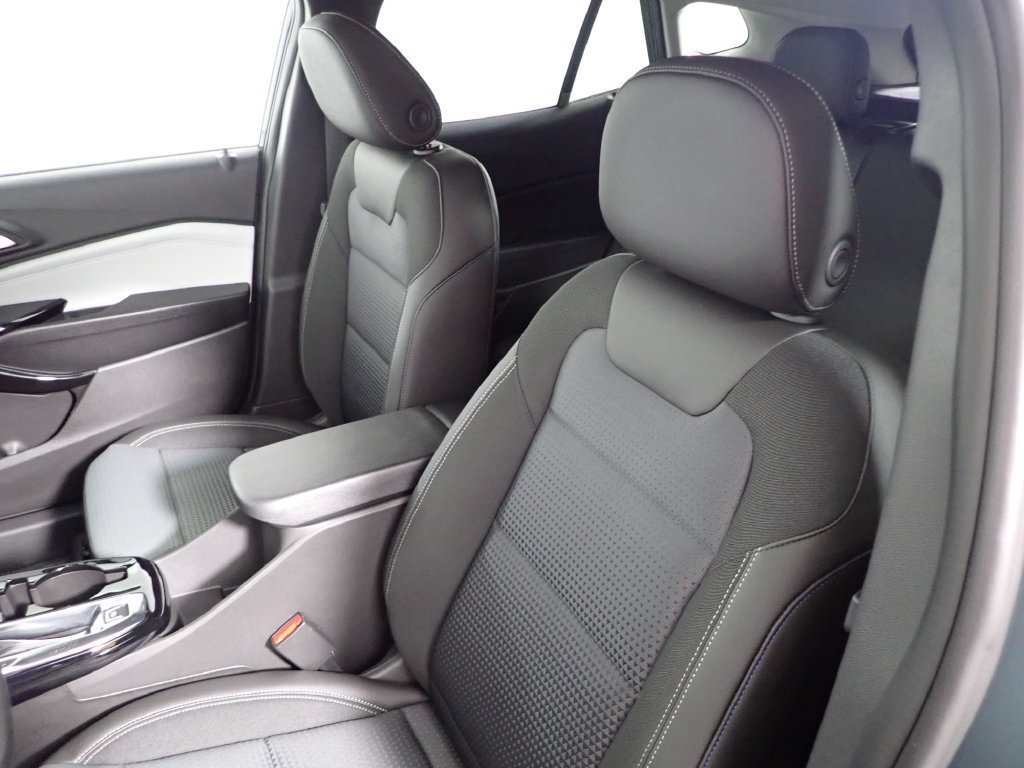 New 2026 Chevrolet Trax LT w/ Midnight Edition FWD image 21