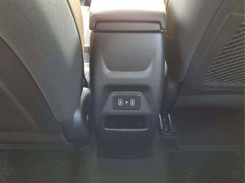 New 2026 Hyundai Venue SEL FWD image 12