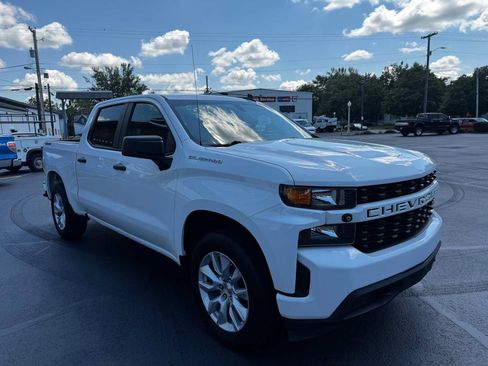 Used 2021 Chevrolet Silverado 1500 Custom AWD/4WD image 18