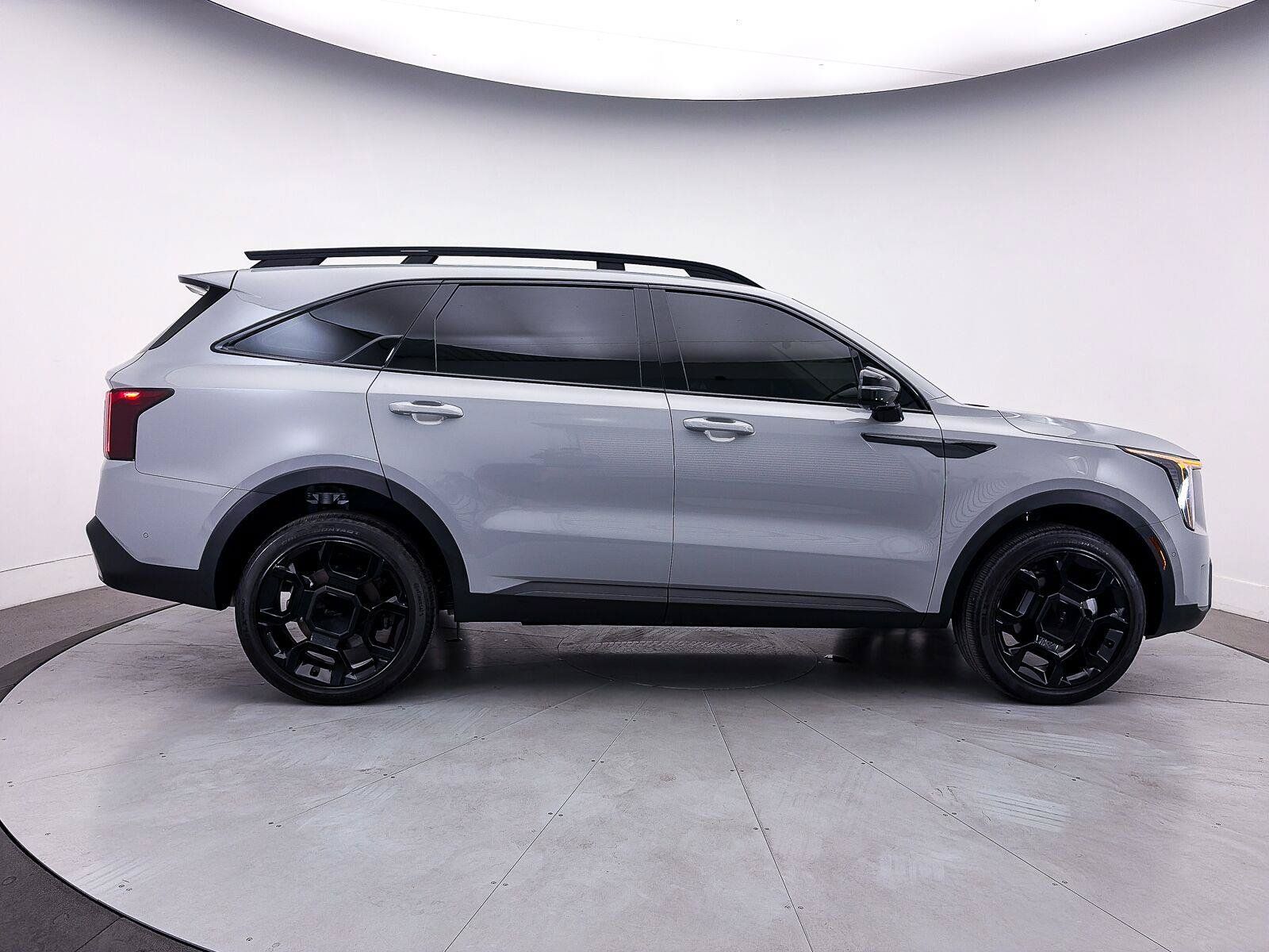 Used 2025 Kia Sorento SX AWD/4WD image 44