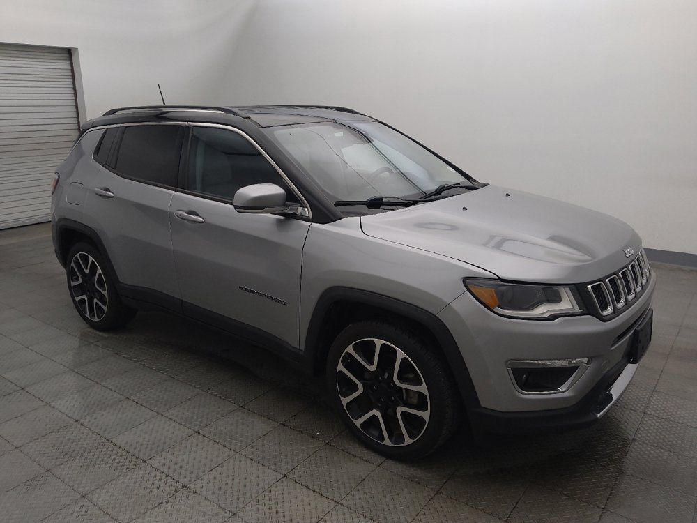 Used 2021 Jeep Compass Limited w/ Elite Exterior Group FWD image 11