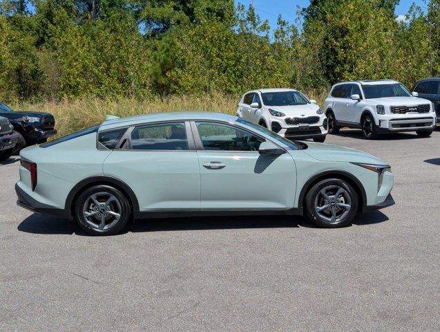 Used 2025 Kia K4 FWD image 5