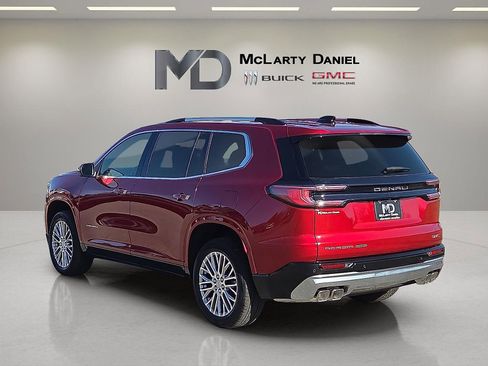 Used 2025 GMC Acadia Denali AWD/4WD image 4