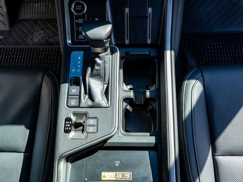 Used 2025 Lexus GX 550 550 Overtrail image 26