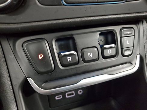 Used 2020 GMC Terrain SLE image 23