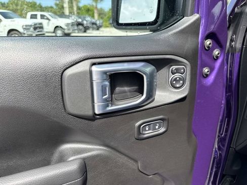 New 2026 Jeep Gladiator Sport AWD/4WD image 18