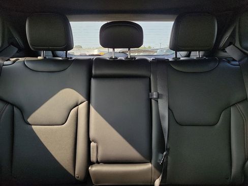 New 2023 Jeep Compass Latitude w/ Sun and Sound Group image 14