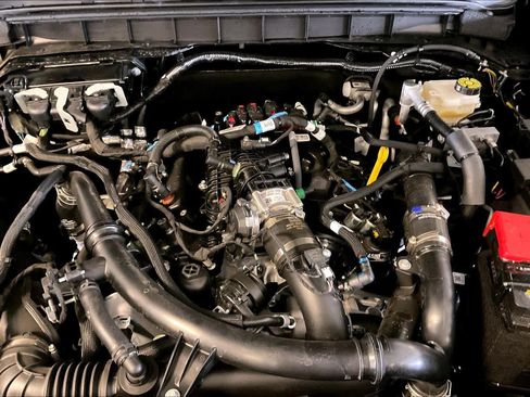 Used 2025 Ford Bronco Outer Banks AWD/4WD image 26