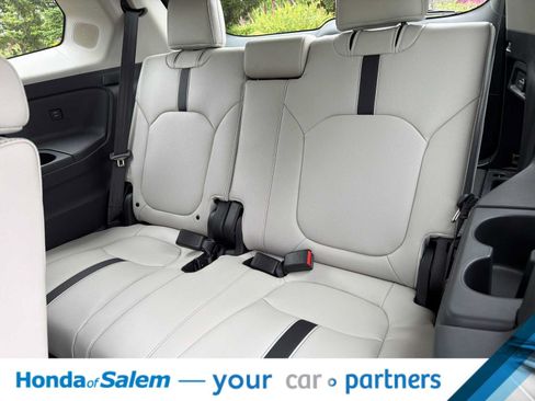New 2026 Honda Pilot Touring image 15