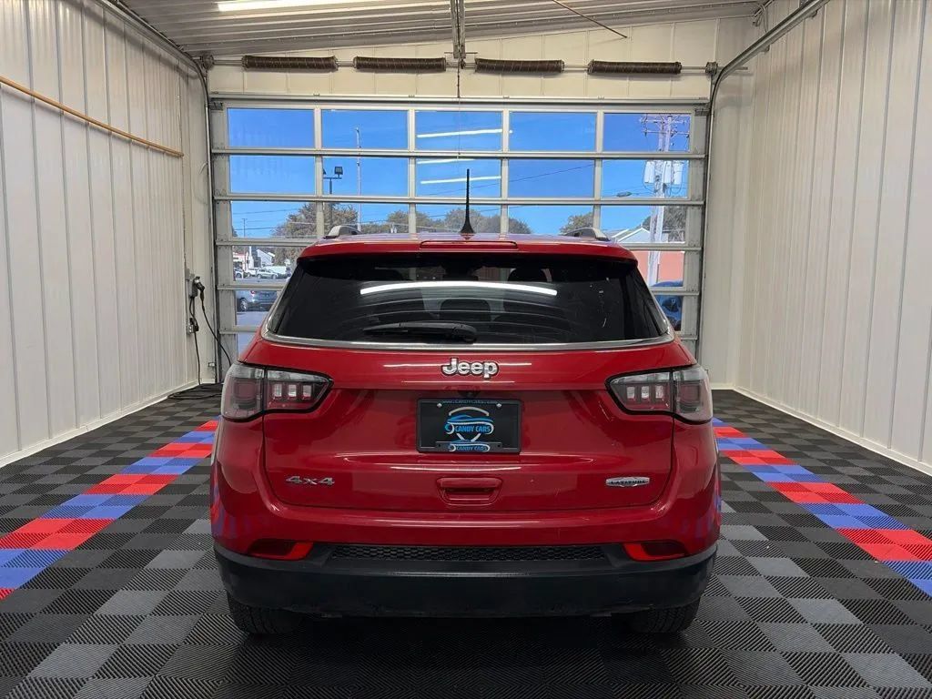 Used 2023 Jeep Compass Latitude w/ Convenience Group AWD/4WD image 5
