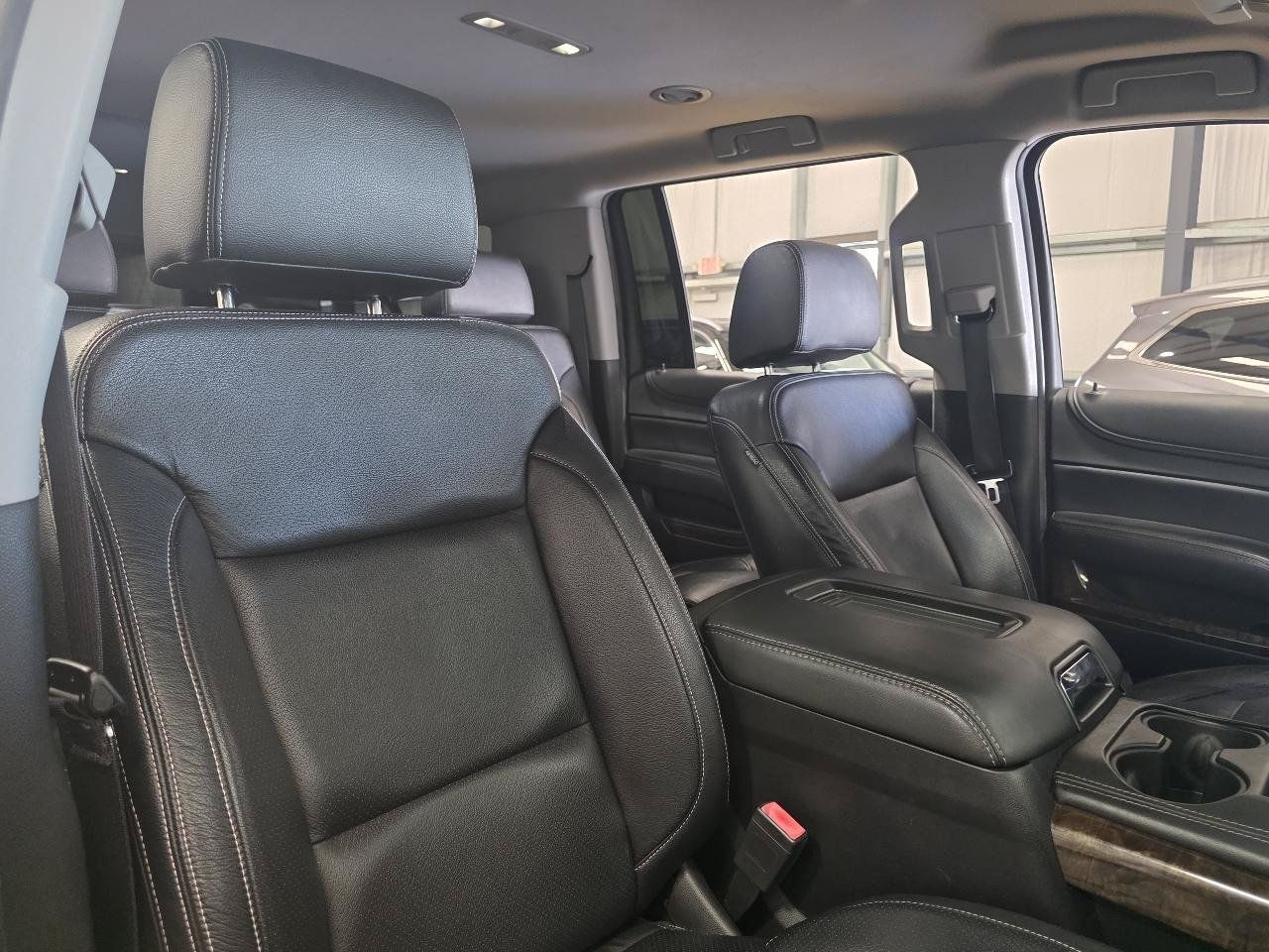 Used 2020 Chevrolet Suburban LS w/ Enhanced Driver Alert Package RWD image 22