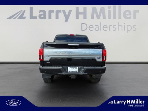 Used 2018 Ford F150 Platinum w/ Technology Package image 4