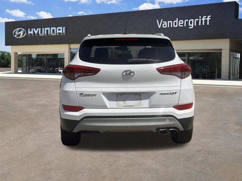 Used 2017 Hyundai Tucson Sport image 10