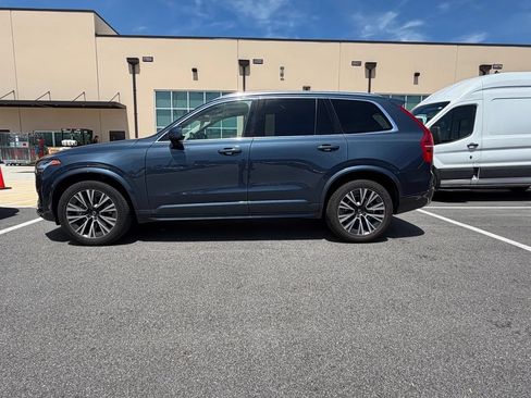 Used 2022 Volvo XC90 T5 Momentum w/ Advanced Package FWD image 4