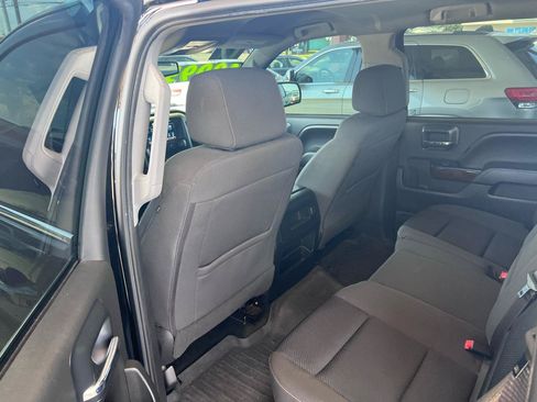 Used 2017 GMC Sierra 1500 SLE w/ SLE Value Package AWD/4WD image 9