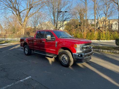 Used 2020 Ford F250 XLT w/ XLT Premium Package image 12