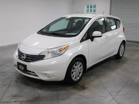 Used 2014 Nissan Versa Note SV FWD image 3