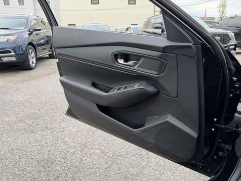 Used 2024 Honda Accord Sport image 18